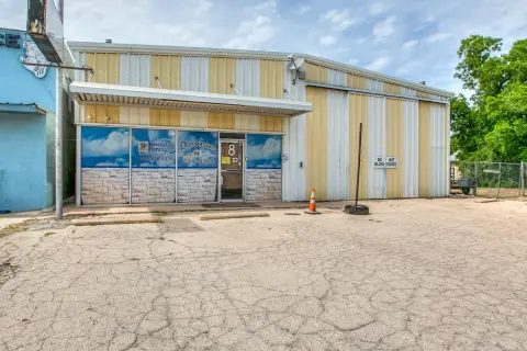 Office-Warehouse Flex Space