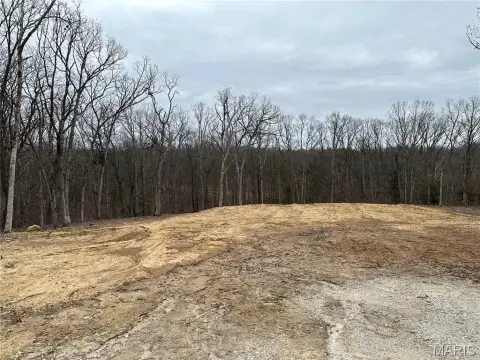 Three Acres Near Mark Twain