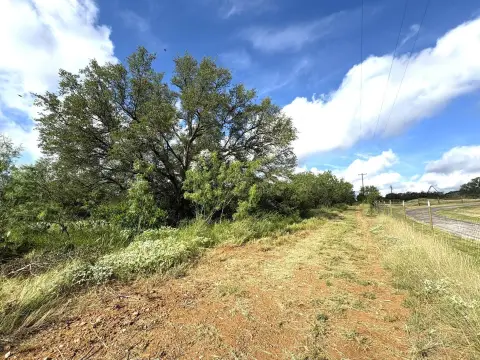 Sunrise Beach Acreage Lot