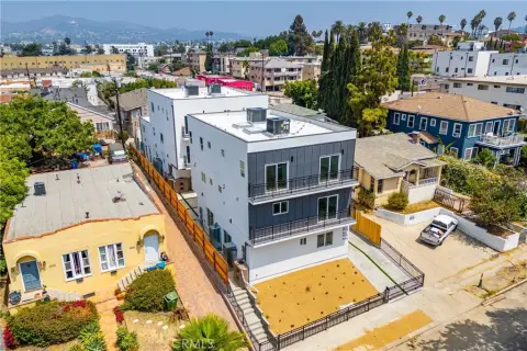 New Luxury Los Angeles Apartments
