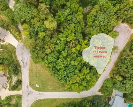 Residential Land in Private Neighborhood