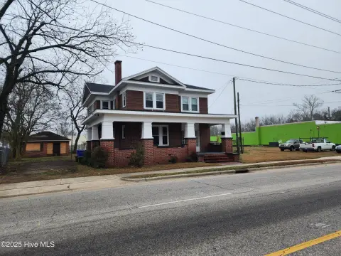 Renovated Mixed-Use Property