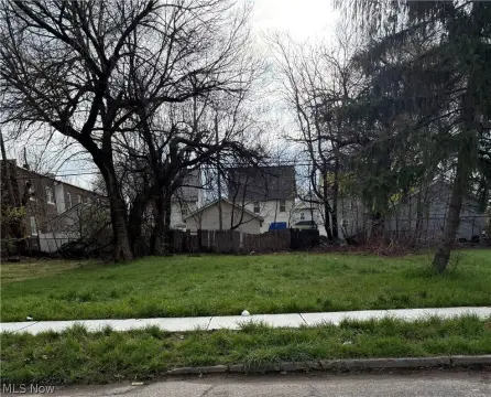 Land in Cleveland Prime Location