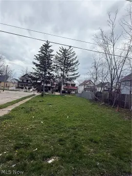 Residential Lot in Revitalizing Neighborhood