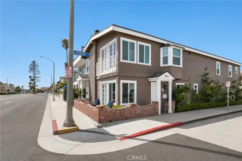 Furnished Duplex Near Beach