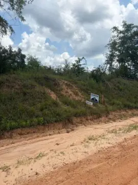Unrestricted Acreage for Custom Use