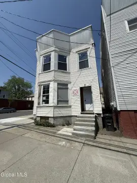 Albany Multifamily Renovation Opportunity
