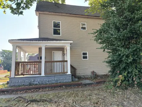 Remodeled Furnished Duplex