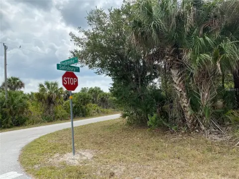 Corner Lot in Port Charlotte