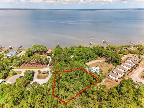 Wooded Lot Near Choctawhatchee Bay