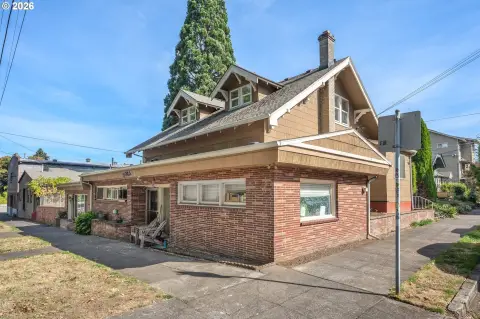 Corner-Lot Triplex