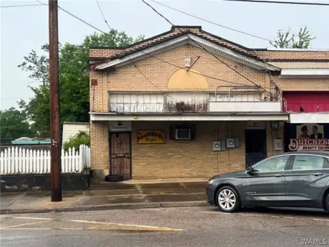 Vacant Storefront Fixer-Upper