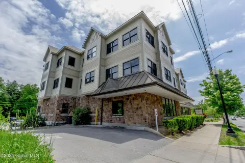 Office Space on West Avenue