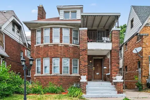 All-Brick Multifamily Residence