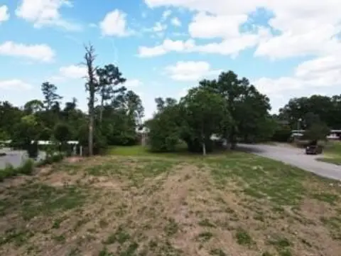 Commercial Land Near Retail