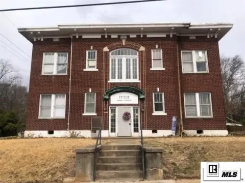 8-Unit Apartment Complex