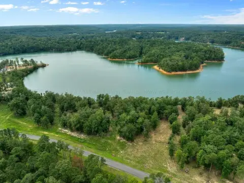 Land with Smith Lake Views