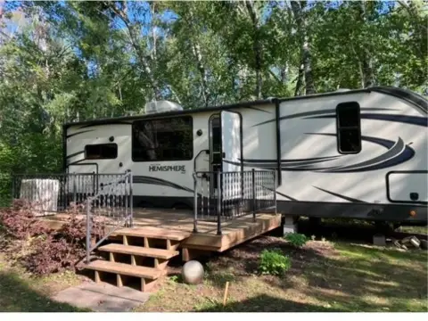 Turnkey Seasonal Retreat in Hinckley
