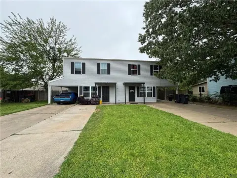 Springdale Duplex Near Downtown