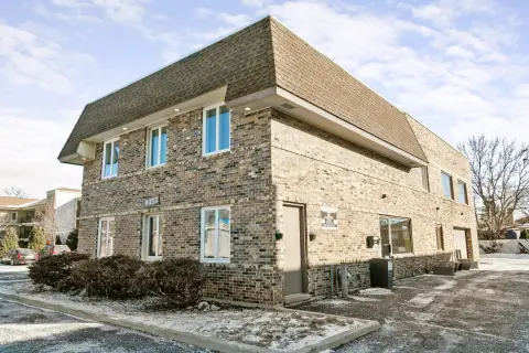 Evergreen Park Commercial Building For Sale