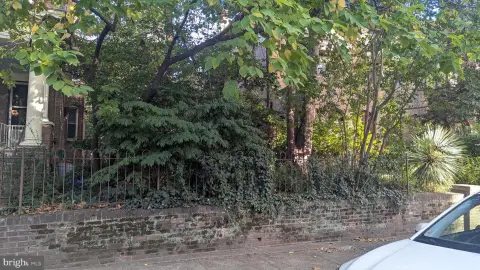 Vacant Lot in Spruce Hill