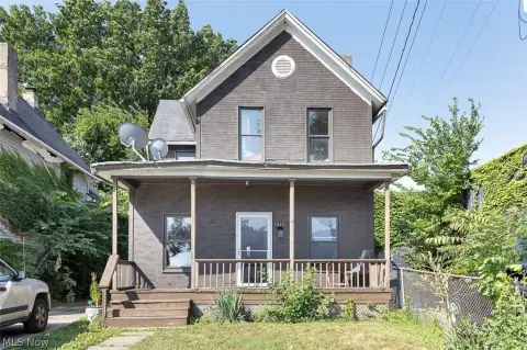 Triplex with Garage Parking