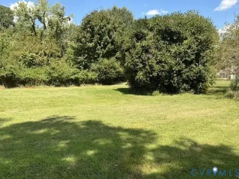 Petersburg Land with Expansion Potential