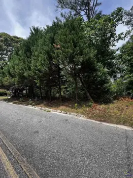 Residential Lot in Creekside Subdivision