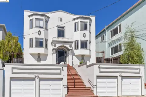 Updated 4-Unit Quadplex