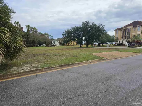 Gulf Breeze Cleared Homesite