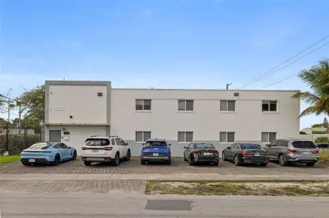 Miami Gardens Warehouse with Office