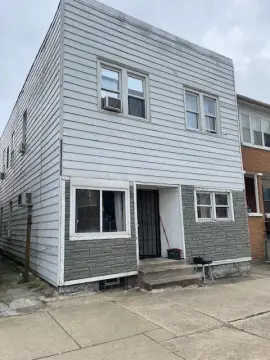 Three-Unit Building in Chicago Heights