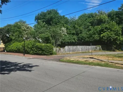 Residential Land in Historic District