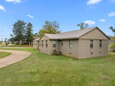 Newly Updated Duplex