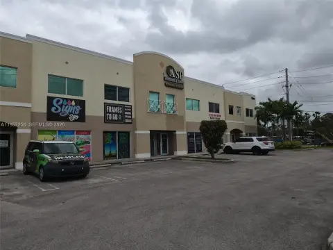 Sweetwater Commercial Office/Warehouse Space