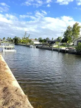 Waterfront Lot in Cape Coral