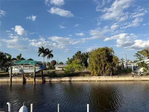 Waterfront Land in El Jobean