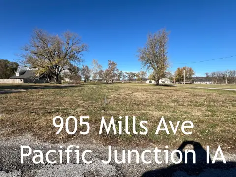Residential Lots in Pacific Junction