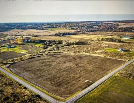 Bloomfield Land: 23.8 Acre Corner