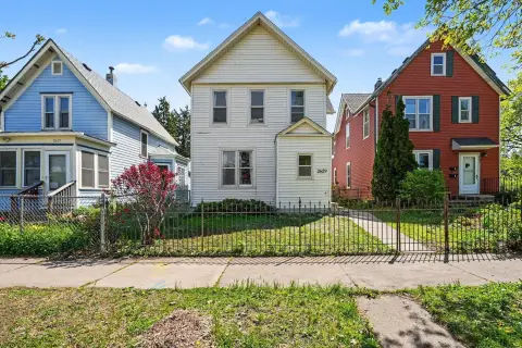 Up-Down Duplex with Hardwood Floors