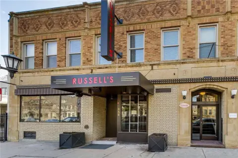 Mixed-Use Asset on Grand Avenue