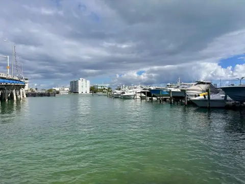 Unrestricted Yacht Slip in Marina