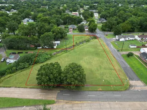C-4 Zoned In-Town Commercial Land