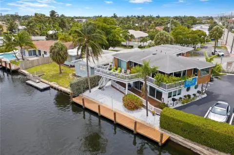 Renovated Mixed-Use Waterfront Property