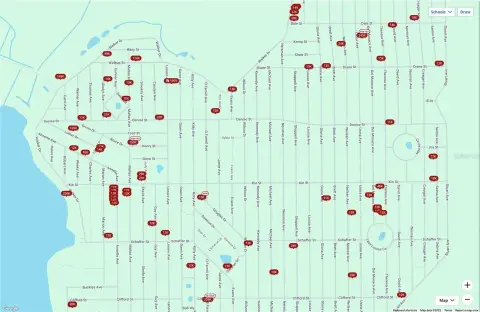 Residential Lot in Interlachen Lakes