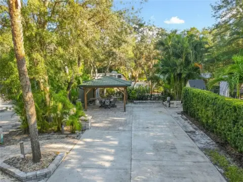 Upgraded Lot in River Ranch