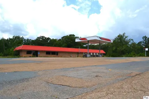 Multi-Use Commercial Building