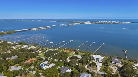 Oversized Waterfront Lot in Sewalls