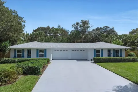 Renovated Duplex Near Beach