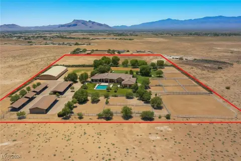 Expansive Land Parcel in Pahrump